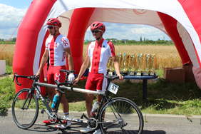 Pokaż zdjęcie: Uczestnicy wyścigu