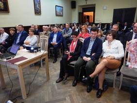 Pokaż zdjęcie: Uczestnicy seminarium „Jestem pełnosprawnym i pełnowartościowym pracownikiem”