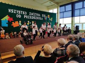 Pokaż zdjęcie: Występ przedszkolaków SOSW