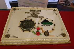 Pokaż zdjęcie: Tort z okaczji uroczystości