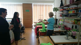 Pokaż zdjęcie: Prezes Dorota Habich podczas wizyty w opolskim ZAZ