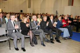 Pokaż zdjęcie: Konferencja „Pomóżmy lepiej żyć”