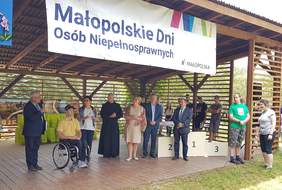 Pokaż zdjęcie: Oficjalne otwarcie spotkania "Nasze Victorie Wielkie i Małe - Małopolskie Dni Osób Niepełnosprawnych 2018"