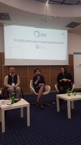 Prezes PFRON Marlena Maląg na III Ogólnopolskim Forum Samorządów w Jasionce k. Rzeszowa