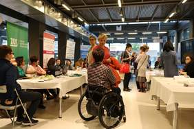 Pokaż zdjęcie: Dzień dla Osób z Niepełnosprawnościami pt. „Żyj aktywnie - pokaż swoje atuty” 