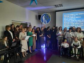 Pokaż zdjęcie: 30-lecie działalności Centrum Edukacyjno-Rehabilitacyjnego SZANSA