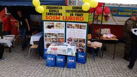 Pokaż zdjęcie: Jarmark