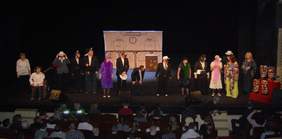 Pokaż zdjęcie: Laureaci "Łubczaki"" ŚDS Krajowego Stowarzyszenia "Przyłącz się Do Nas" w Łubcu