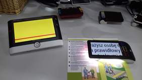 Pokaż zdjęcie: Sprzęt optyczny służący osobom niewidomym