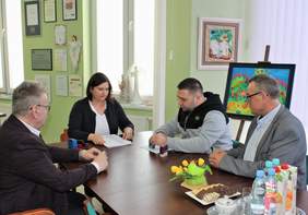 Pokaż zdjęcie: Umowę podpisali Prezes Zarządu Zbigniew Prokopiuk oraz Wiceprezes Zarządu Sebastian Michailidis 