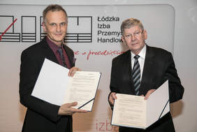 Pokaż zdjęcie: porozumienie regionalne o współpracy w zakresie wsparcia pracodawców i pracowników w aktywności zawodowej osób niepełnosprawnych
