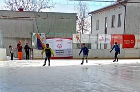 Pokaż zdjęcie: Świętokrzyski Mityng Łyżwiarski Olimpiad Specjalnych