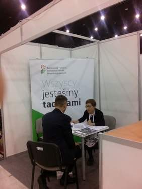 Stoisko informacyjne Śląskiego Oddziału PFRON na VII Europejskim  Kongresie  Małych i Średnich Przedsiębiorstw w Centrum Kongresowym w Katowicach