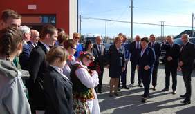 Pokaż zdjęcie: Przyjazd Premier Beaty Szydło do SOSW w Dwudniakach