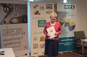 Pokaż zdjęcie: Ewa Haba, specjalista Oddziału Wielkopolskiego PFRON na Forum Przedsiębiorczości Społecznej