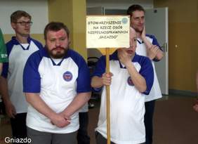 Pokaż zdjęcie: Drużyna Stowarzyszenia "GNIAZDO"
