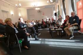 Pokaż zdjęcie: Uczestnicy konferencji