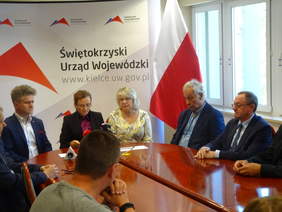 Pokaż zdjęcie: Spotkanie kapituły konkursu czyste serca