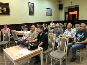 Pokaż zdjęcie: Uczestnicy spotkania w siedzibie Oddziału Małopolskiego PZG