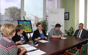 Pokaż zdjęcie: Podpisanie umów przez PSONI Koło w Zamościu