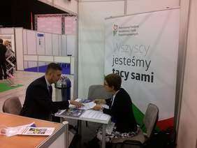 Stoisko informacyjne Śląskiego Oddziału PFRON na VII Europejskim  Kongresie  Małych i Średnich Przedsiębiorstw w Centrum Kongresowym w Katowicach