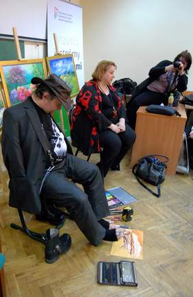 Pokaż zdjęcie: Spotkanie z artystą Stanisławem Kmiecikiem