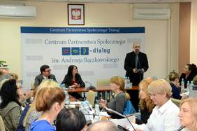 Rozpoczęcie posiedzenia Zespołu ds. Opracowania Rozwiązań w zakresie Poprawy Sytuacji Osób Niepełnosprawnych i Członków Ich Rodzin.