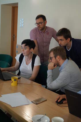 Pokaż zdjęcie: Pracownicy PCPR w Koninie oraz pracownicy PFRON podczas zajęć praktycznych przy wdrożeniu Systemu SOW.