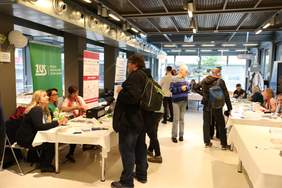 Pokaż zdjęcie: Dzień dla Osób z Niepełnosprawnościami pt. „Żyj aktywnie - pokaż swoje atuty” 