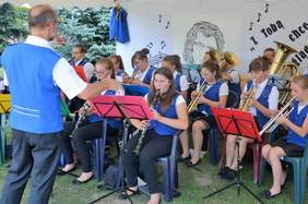 Pokaż zdjęcie: Młodzieżowa Orkiestra Dęta Ogniki z Pątnowa