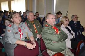 Pokaż zdjęcie: uczestnicy spotkania 