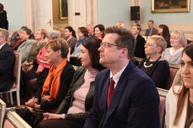 Pokaż zdjęcie: Uczestnicy uroczystości