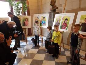 Pokaż zdjęcie: Wystawa kończąca kampanię "Wkręć się w miganie"