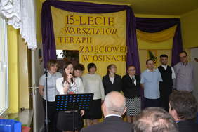 Pokaż zdjęcie: Wyst_p_artystyczny_podopiecznych_WTZ_w_Osinach_Fot__WTZ_w_Osinach.jpg
