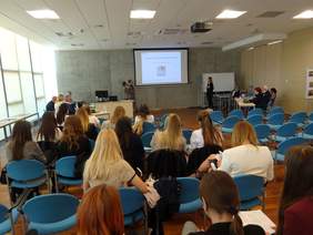 Pokaż zdjęcie: Konferencja Naukowa w Poznaniu pt. „Strategie budowania świadomości i edukacji konsumentów. Konsumenci niepełnosprawni. Nowe wyzwania dla rynku i marketingu”