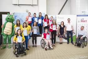 Pokaż zdjęcie: Dekoracja zawodników 