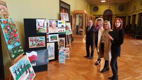 Pokaż zdjęcie: Wojewódzka Komisja Konkursowa podczas obrad