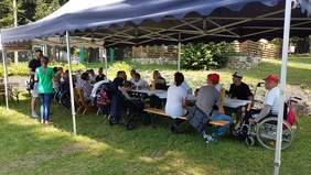 Pokaż zdjęcie: Uczestnicy Małopolskich Dni Osób Niepełnosprawnych