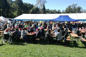 Pokaż zdjęcie: Uczestnicy