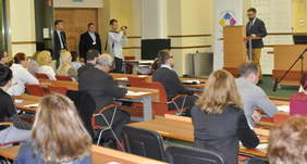 Pokaż zdjęcie: Dyrektor Oddziału Fundacji Aktywizacja w Białymstoku Piotr Sędziak