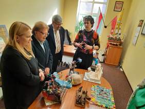 Pokaż zdjęcie: Wojewódzka Komisja Konkursowa 