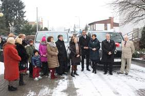 Pokaż zdjęcie: Anna Skupień- dyrektor Oddziału Wlkp. PFRON, Józef Nowicki Prezydent Miasta Konina, Z-ca Prezydenta Miasta Konina Sławomir Lorek