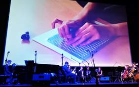 Pokaż zdjęcie: Filmy przygotowane przez Ośrodek, wyświetlane podczas wystepów artystycznych