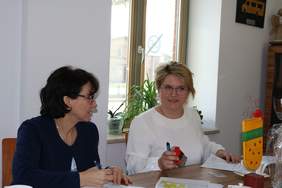 Pokaż zdjęcie: Starosta Sztumski Sylwia Celmer oraz Skarbnik Powiatu Lucyna Bednarska.