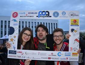 Pokaż zdjęcie: Fotoramka z logotypem PFRON na Polibuda Open Air 
