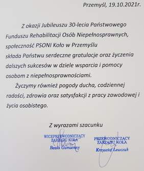 treść życzeń skierowana przez PSONI w Przemyślu do PFRON z okazji jubileuszu 30 lecia. Są w nich gratulacje, życzenia zdrowia, radości, satysfakcji z pracy, podpisane przez dwóch przedstawicieli zarządu
