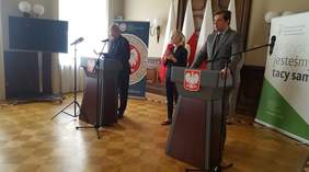 Pokaż zdjęcie: na zdjęciu: wystąpienie Władysława Skwarki Dyrektora Oddziału Łódzkiego PFRON