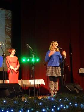 Pokaż zdjęcie: Ewa Wachowicz podczas Przeglądu "Na słodką nutę"