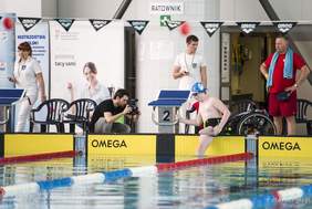 Pokaż zdjęcie: Zawodnicy podczas Mistrzostw w Pływaniu 