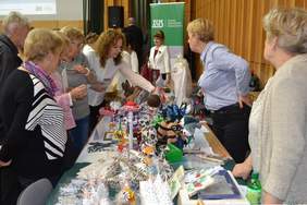 Pokaż zdjęcie: Rękodzieła Seniorów wykonane przez słuchaczy Uniwersytetu Trzeciego Wieku